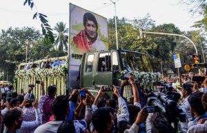 "The Nightingale" Lata Mangeshkar Receives National Funeral
