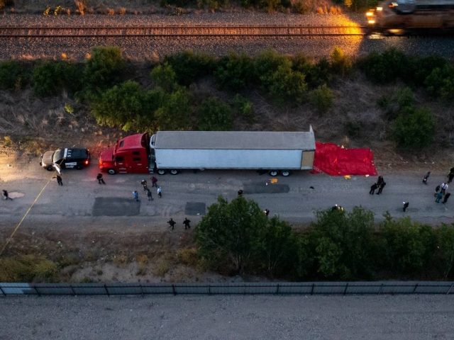 At Least 46 People Dead Bodies Found in Texas Trailer Truck