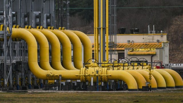 EU Planned to Cut Russian Gas Use